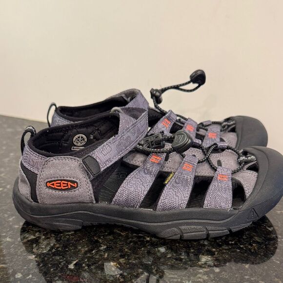 Keen Newport H2 Sandal Unisex Women's Size 5 Water Proof Sport Sandals Gray - Picture 2 of 11